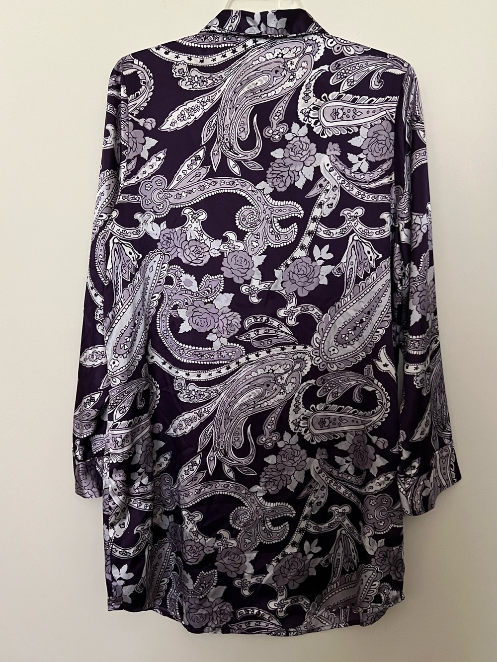 Kim Rogers Pretty Lilac Paisley Satin Button-Front Long Sleeve Night Shirt - Picture 4 of 6